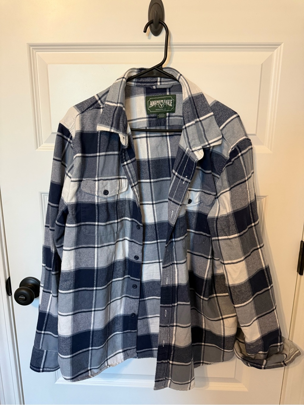 American Eagle Outfitters Men’s Navy and White Plaid Flannel Shirt